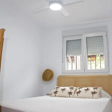 Recently Renovated - 5min Walk From The Beach Vakantiehuis