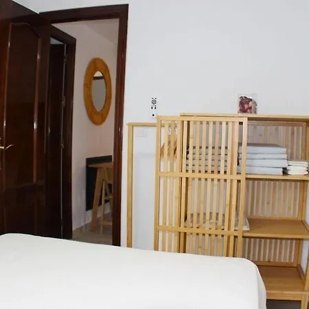 Vakantiehuis Recently Renovated - 5min Walk From The Beach