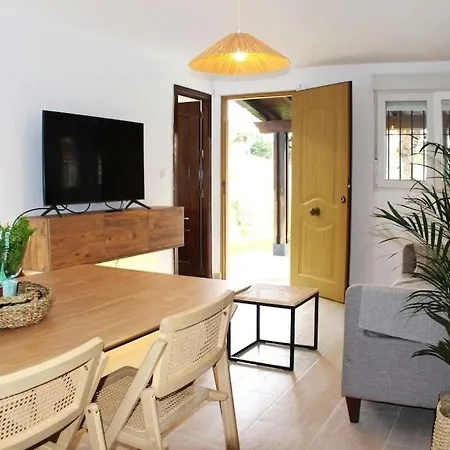 Recently Renovated - 5min Walk From The Beach * Chiclana de la Frontera